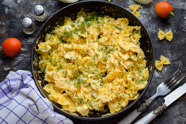 макароны с сыром и яйцом рецепт фото 10